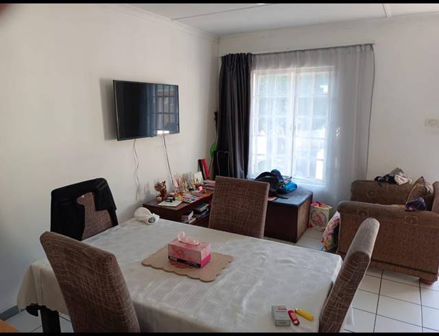 2 BEDROOM APARTMENT FOR SALE IN SCOTTSVILLE